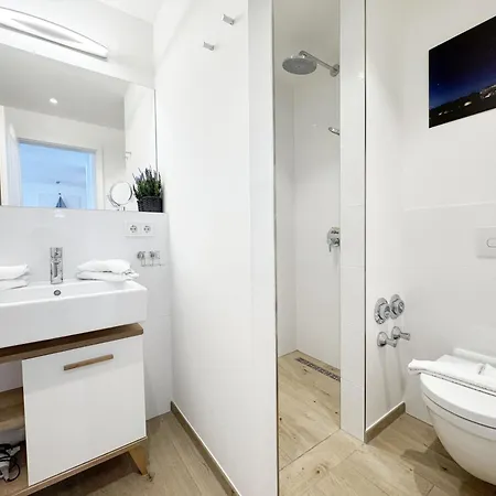 Strandlaeufer Whg 36 Meerjungfrau Mit Balkon * Baabe