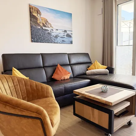 Strandlaeufer Whg 36 Meerjungfrau Mit Balkon * Baabe