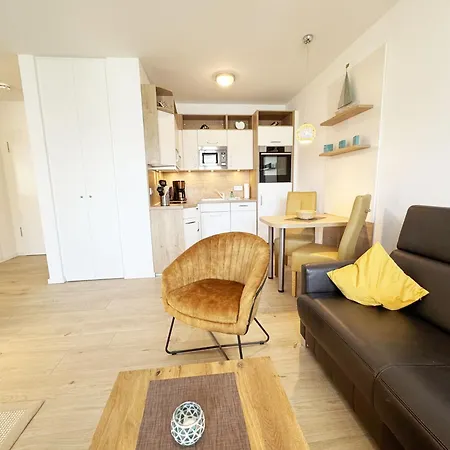 Strandlaeufer Whg 36 Meerjungfrau Mit Balkon Apartamento Baabe